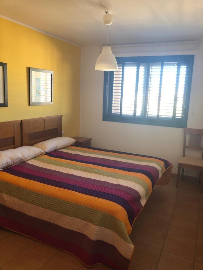 2 Bedroom With Parking, Wifi, Views & Heated Pool Apartment